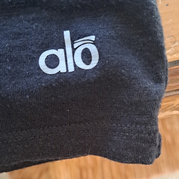 Alo Black Tank Top - Picture 3 of 5